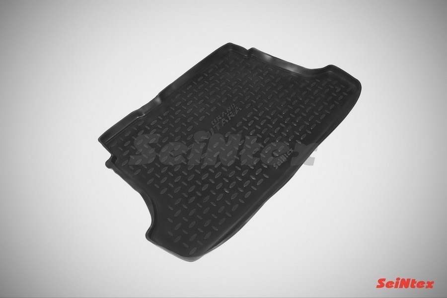 Коврик в багажник SUZUKI GRAND VITARA III (5 dr) 2005- (полимерный) черный SEINTEX 01267